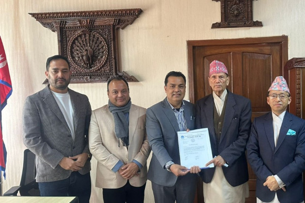 परराष्ट्रमन्त्री शर्मासँग एनआरएनए प्रतिनिधिमण्डलको भेट : १२औँ महाधिवेशनबारे चर्चा